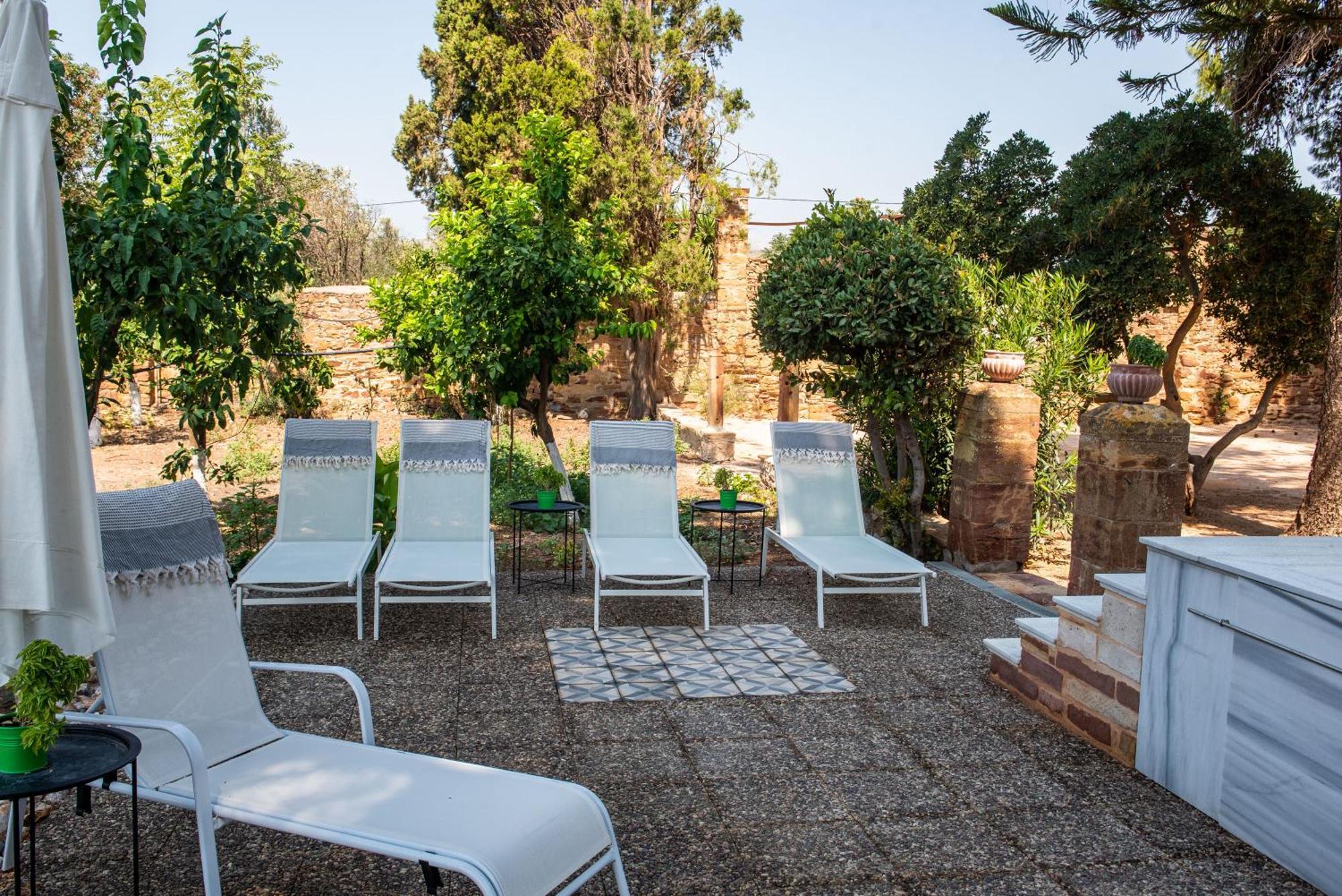 Calvocoressi Estate * Sakız